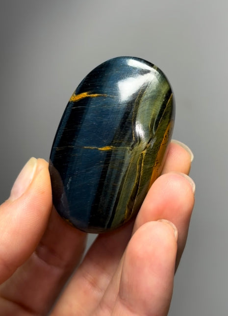 Chatoyant Blue Tiger’s Eye