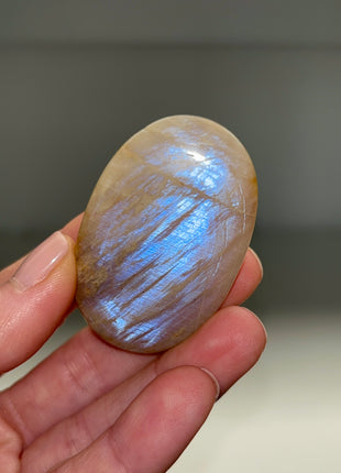 Top Grade Rainbow Moonstone from Tanzania