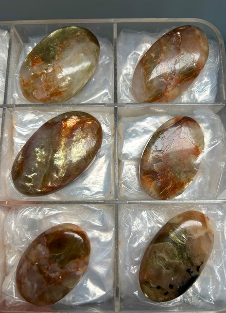 6 Piece Lot ! Golden Red Mica with Quartz