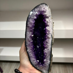 Collection image for: Amethyst Geodes