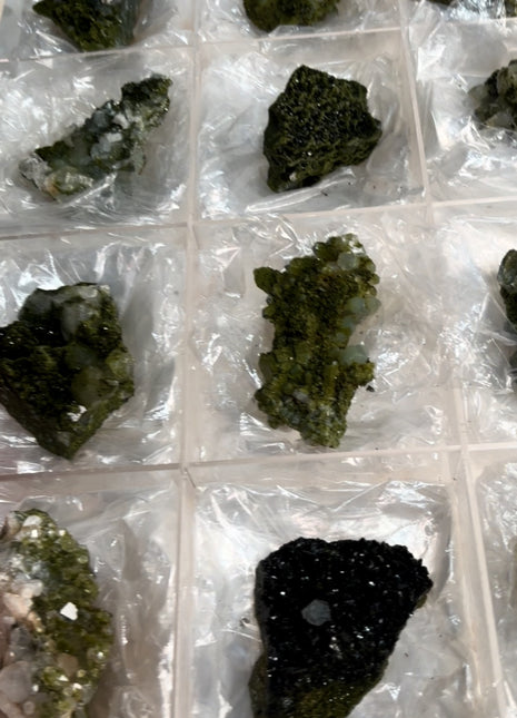 12 Pieces ! High Grade Green Epidote with Quartz Lot