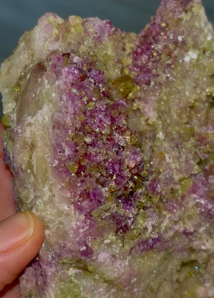 Finest ! Vesuvianite from Jeffrey mine, Canada PM0919