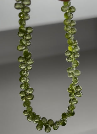Elegant Green Peridot Necklace NE043