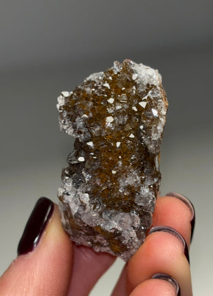 New ! Sparkling Quartz with Manganese Oxide