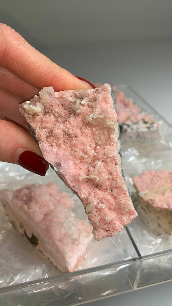 Uncommon ! Pink Rhodocrosite with Stilbite and Quartz Lot 🌸 - 6 Pieces !