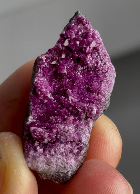 Rare ! Purple Red Kammererite Specimen PM1310