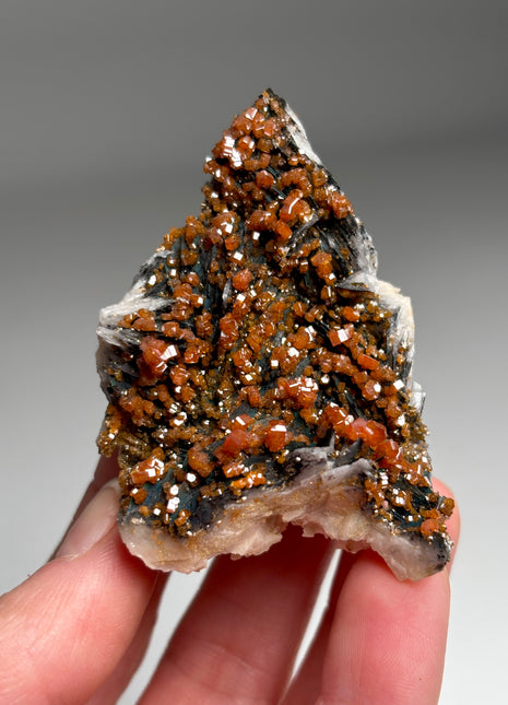 Vanadinite with Barite DW022