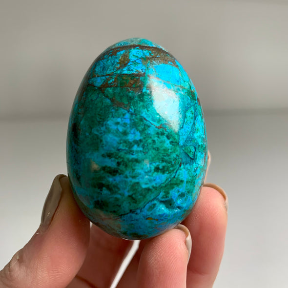 🌎 Blue Chrysocolla 53 mm Crystal Egg - From Peru