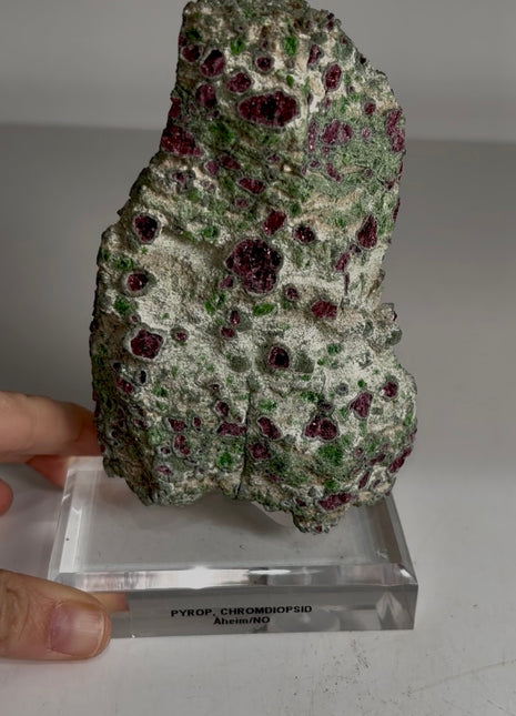 Pyrope Garnet with Chrome Diopside from Norway