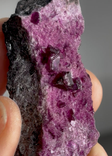 Rare ! Purple Red Kammererite Specimen PM1307