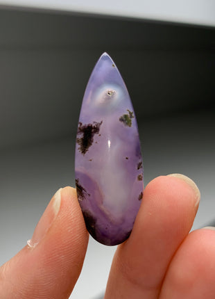 Green Moss in Purple Chalcedony !