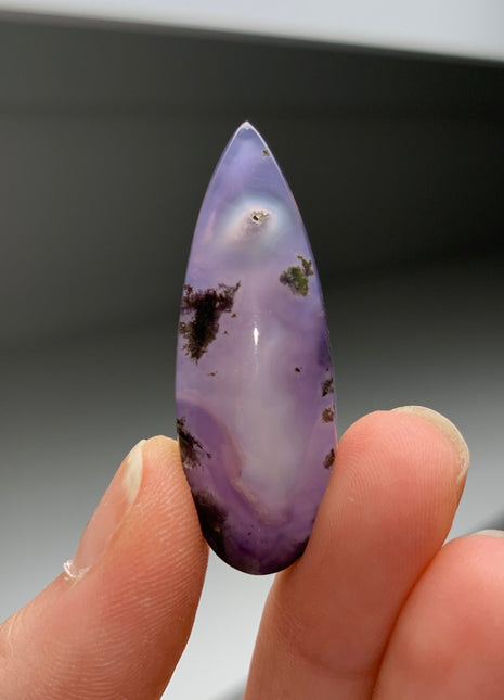 Green Moss in Purple Chalcedony !