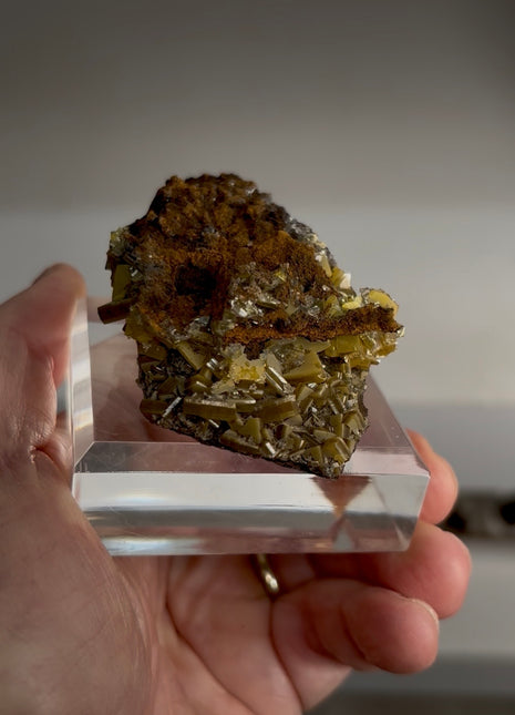 Wulfenite Sandwich Specimen