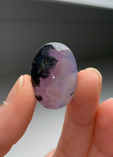 Green Moss in Purple Chalcedony !