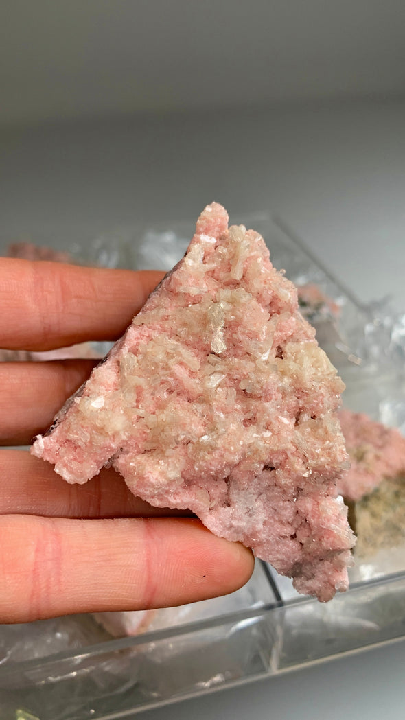 Uncommon ! Pink Rhodocrosite with Stilbite and Quartz Lot 🌸 - 6 Pieces !