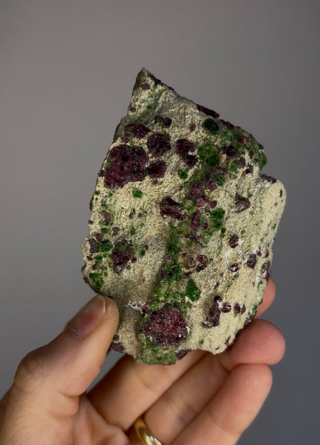 Pyrope Garnet with Chrome Diopside