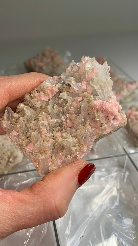Uncommon ! Pink Rhodocrosite with Stilbite and Quartz Lot 🌸 - 9 Pieces !