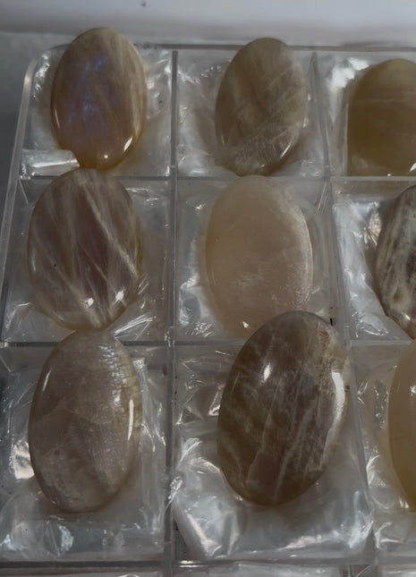 9 Pieces ! High Grade Flashy Rainbow Moonstone Lot