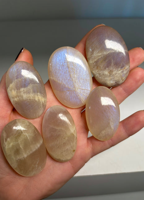 6 Pieces ! Top Grade Rainbow Moonstone Lot