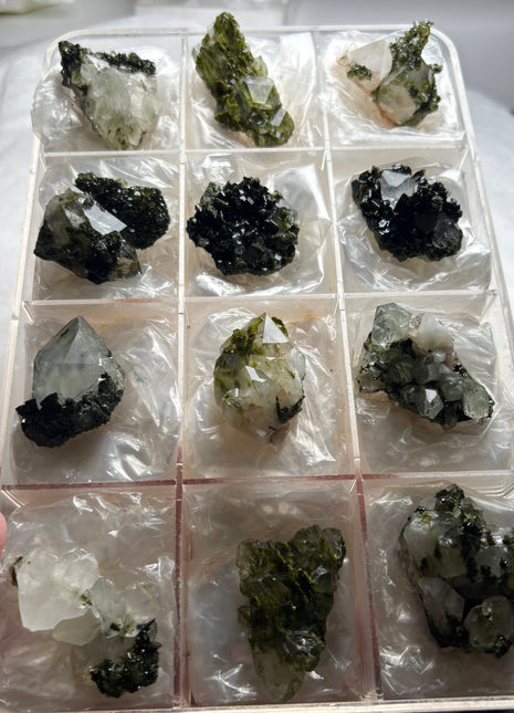 12 Pieces ! High Grade Green Epidote with Quartz Lot