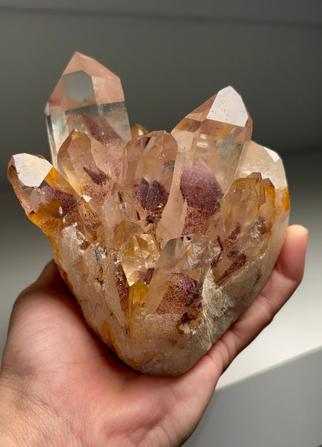 Incredible ! Sunset Quartz with Red Phantoms