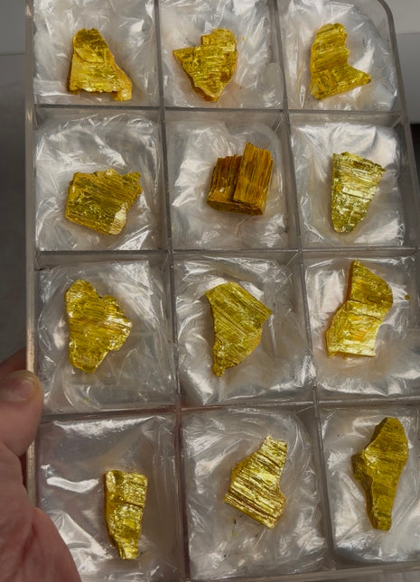 12 Pieces ! Vibrant Yellow Orpiment Lot