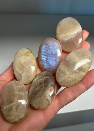 6 Pieces ! Top Grade Rainbow Moonstone Lot