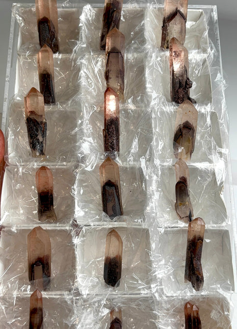 18 Piece Lot ! Shimmering Nevara Quartz