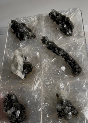 6 Pieces ! High Grade Black Chalcedony with Apophyllite Lot
