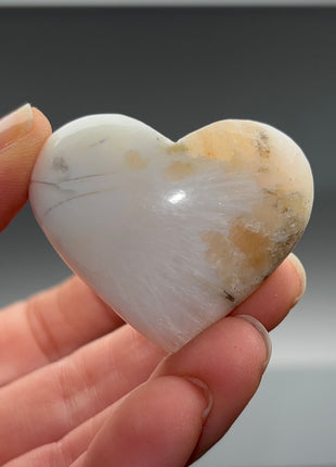 Wow ! Pink Stilbite with Scolecite Heart