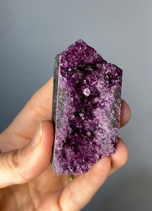 Rare ! Purple Red Kammererite  Specimen