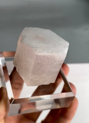 New find ! Pink Barrel Calcite PM307
