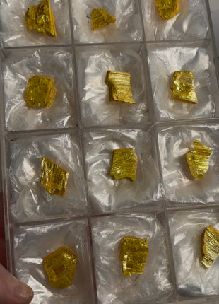 12 Pieces ! Vibrant Yellow Orpiment Lot