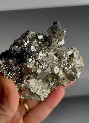 Very High Grade Octahedral Pyrite PM1445