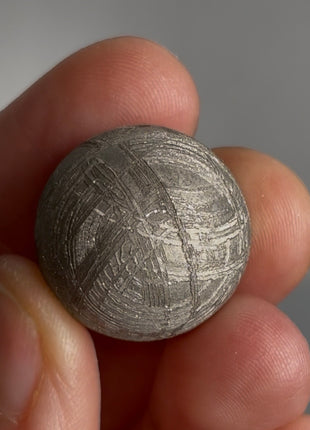 Muonionalusta Meteorite Sphere PM0463