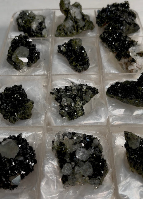 12 Pieces ! High Grade Forest Epidote with Quartz Lot