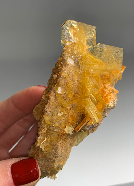 Gemmy Yellow Barite - Collection # 062