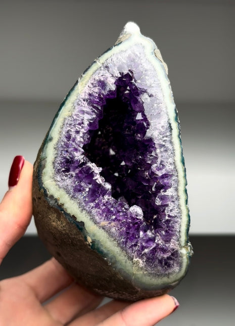 Very High Grade Amethyst Geode - From Uruguay