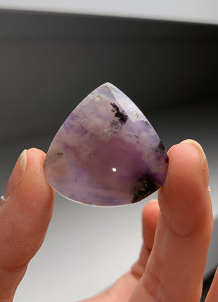 Green Moss in Purple Chalcedony !