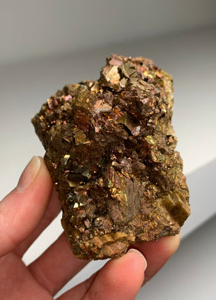 Chalcopyrite with Siderite 🌈 - Kaiwu mine