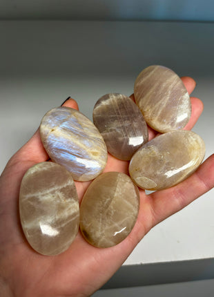 6 Pieces ! Top Grade Rainbow Moonstone Lot