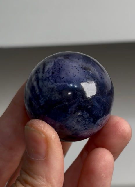 Wow ! Tiffany Stone Sphere