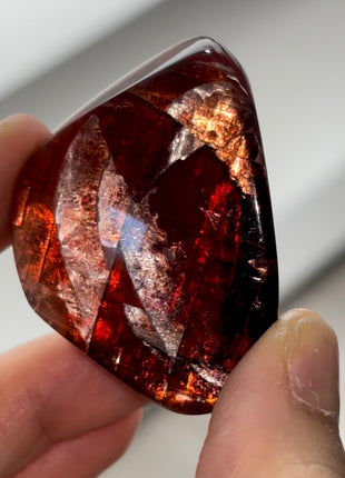 Red Villiaumite PM1256