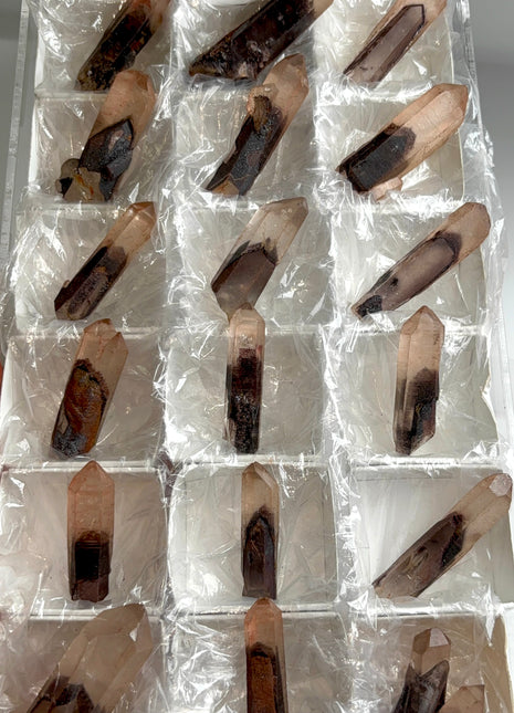 18 Piece Lot ! Shimmering Nevara Quartz