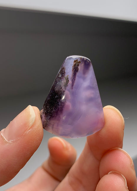 Green Moss in Purple Chalcedony !