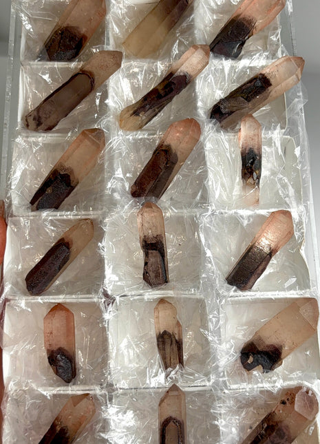 18 Piece Lot ! Shimmering Nevara Quartz