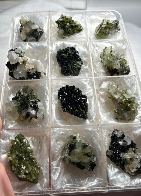 12 Pieces ! High Grade Green Epidote with Quartz Lot