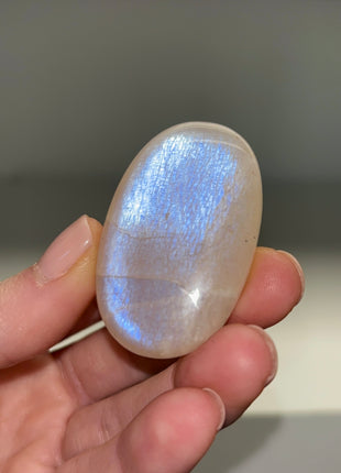 Top Grade Rainbow Moonstone from Tanzania