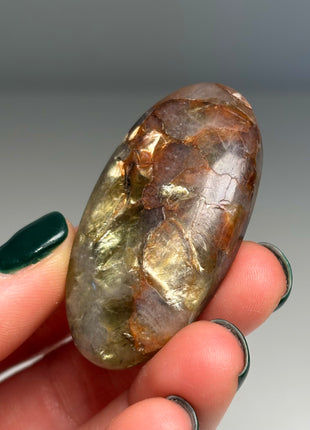 Golden Red Mica with Quartz