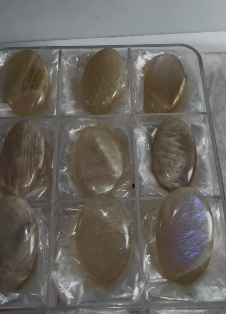 9 Pieces ! High Grade Flashy Rainbow Moonstone Lot